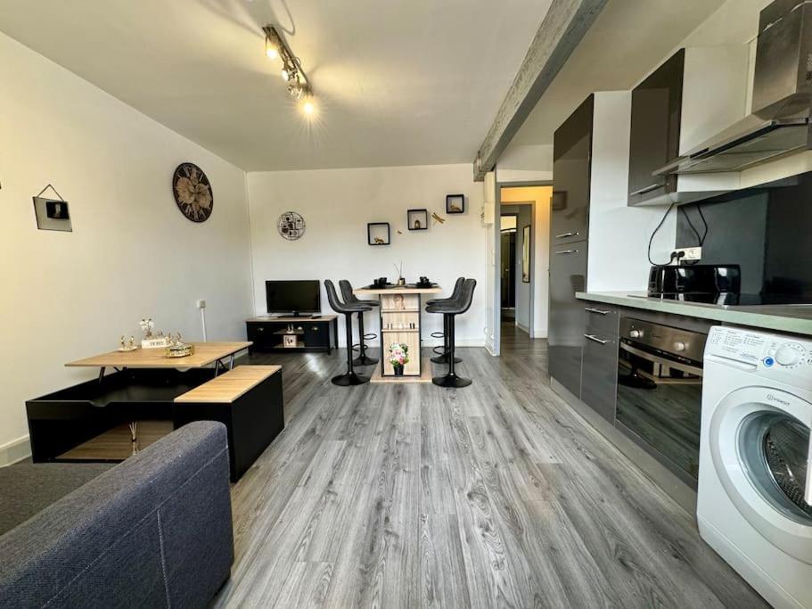 Apartament Isval Wifi-Hyper Centre Cognac Zewnętrze zdjęcie