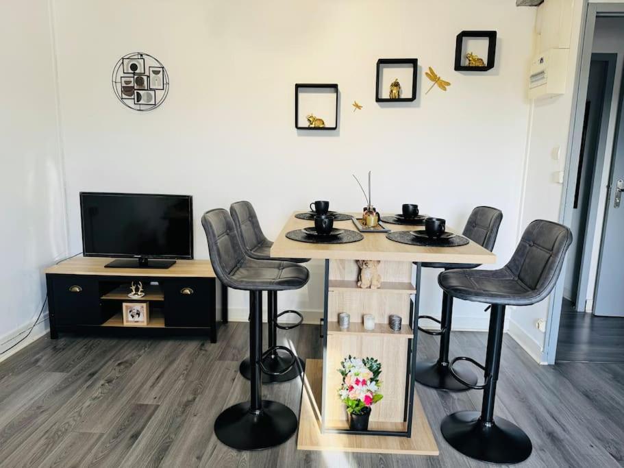 Apartament Isval Wifi-Hyper Centre Cognac Zewnętrze zdjęcie